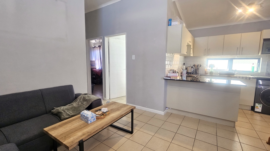 2 Bedroom Property for Sale in Parsonsvlei Eastern Cape